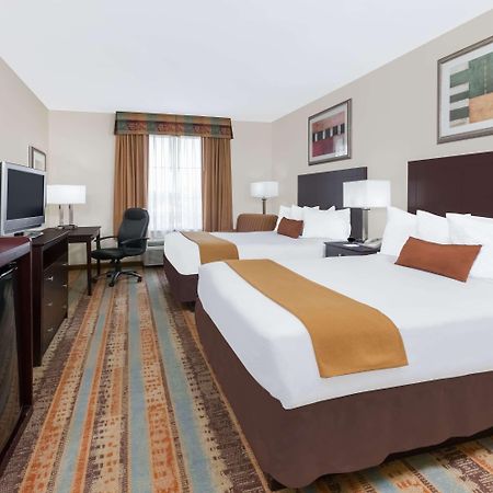 Hotel Baymont By Wyndham Henderson Extérieur photo
