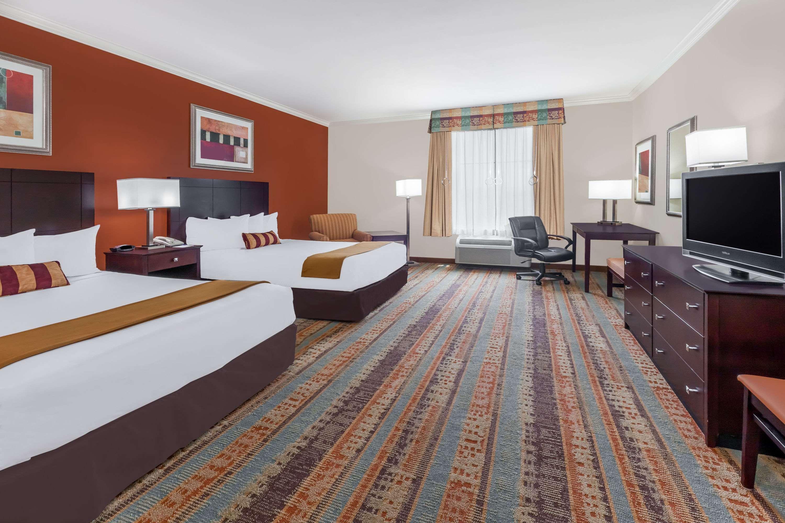 Hotel Baymont By Wyndham Henderson Extérieur photo