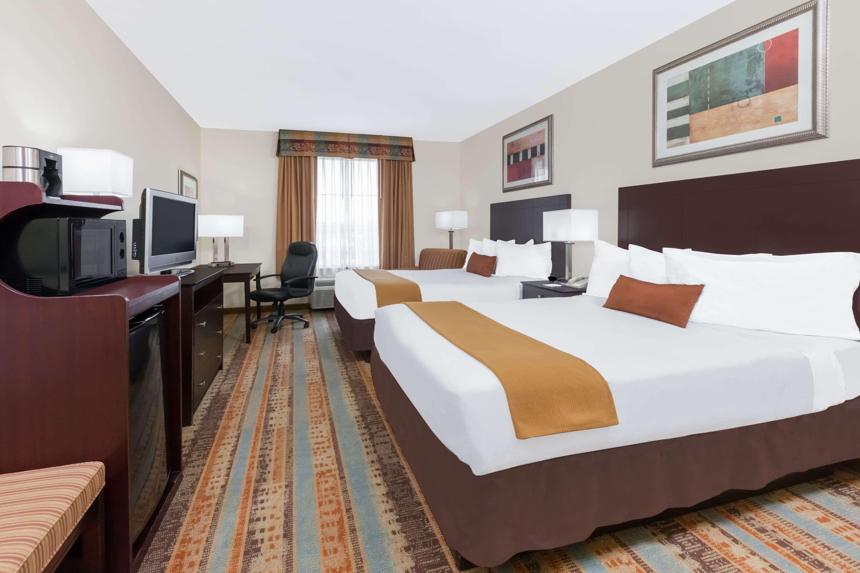 Hotel Baymont By Wyndham Henderson Extérieur photo